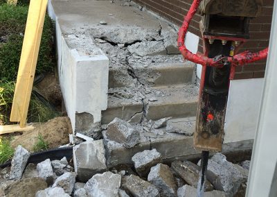 Rénovation avec marteau piqueur à Trois-Rivières et dans la Mauricie - Conteneur Mobile